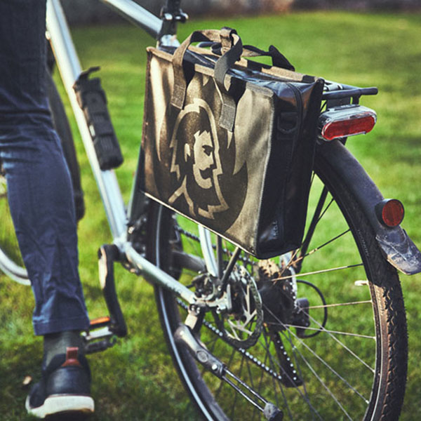 946369_Burnhard_JonesJr_1Brenner_Moodfoto22_HiRes_web_vorschau