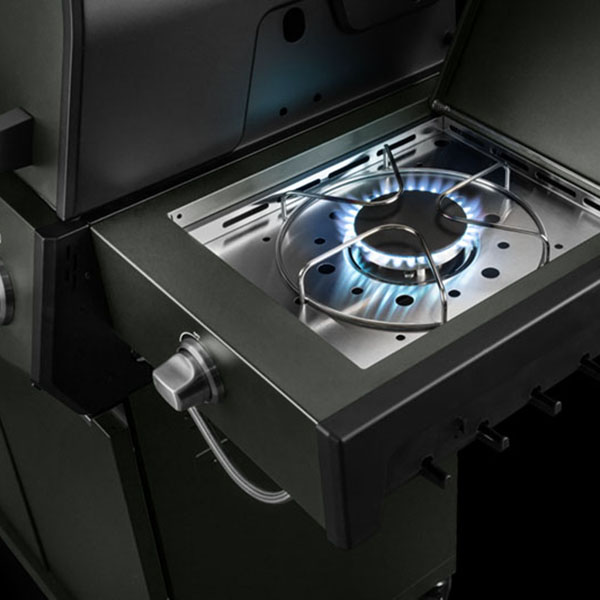 946369_Burnhard_JonesJr_1Brenner_Moodfoto100_HiRes_web_vorschau