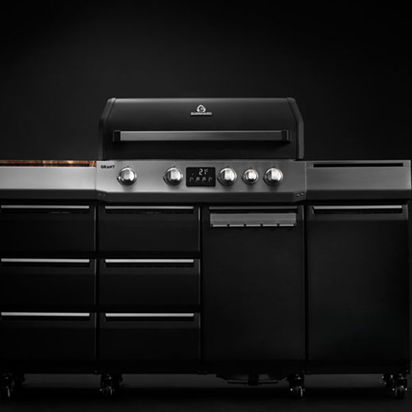 944219_Burnhard_Wayne_1.1_2 Brenner_Moodfoto_schliessen_02_web_vorschau