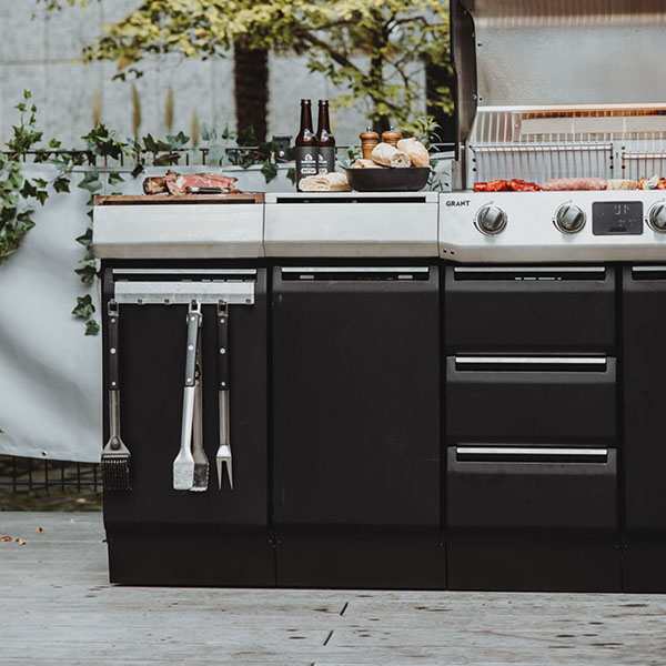 Grant_946187_BURNHARD_GRANT Outdoorküche_Mood_02_web_vorschau