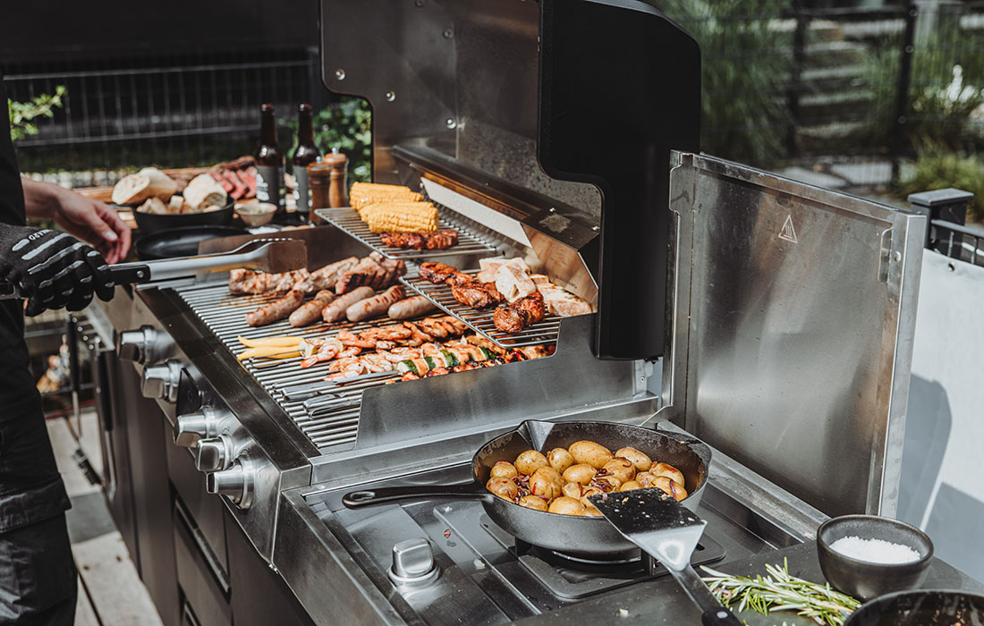 Slider_01__BURNHARD_GRANT Seitentisch Click In Modul_Seitenkochfeld_Mood_04