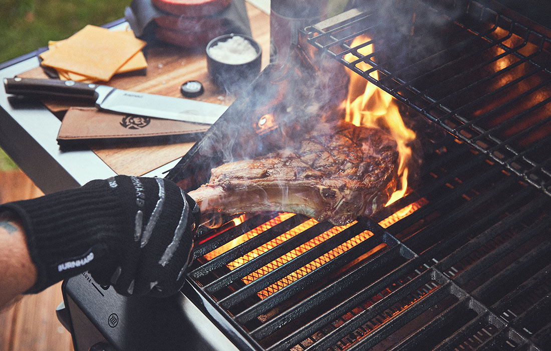 Slider_01__BURNHARD_GRANT Seitentisch Click In Modul_XXL Infrarot Keramikbrenner_Mood_02