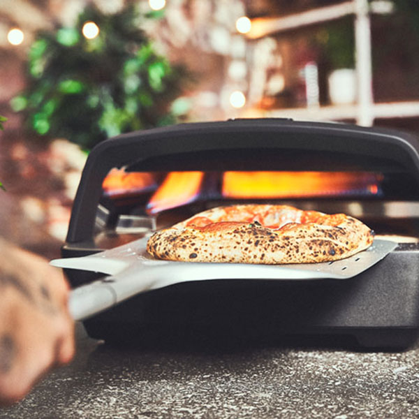 946369_Burnhard_JonesJr_1Brenner_Moodfoto68_HiRes_web_vorschau